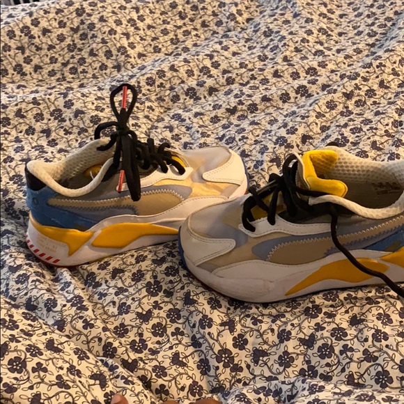 Kids shoes - Picture 1 of 3